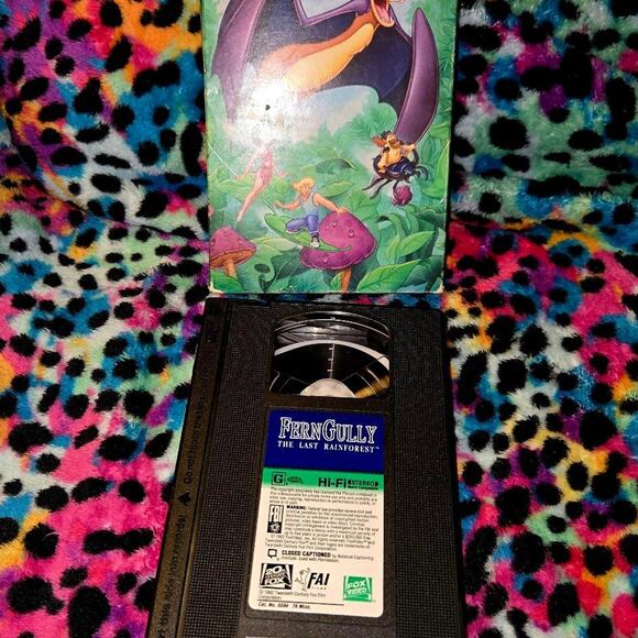 [VHS] 90s Vintage Cartoon - Fern Gully - Picture 1 of 2
